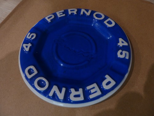 Cendrier pernod 45 - cendrier,