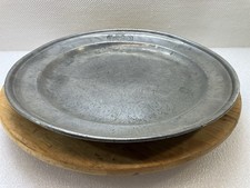 Ancien grand plat étain avec
