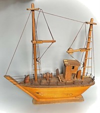Maquette de chalutier ancien bateau de Pêche en bois verni 30 cm monté
