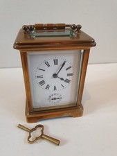 Pendulette de voyage réveil-