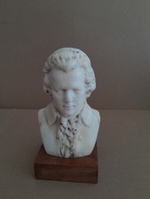 MOZART  musicien Statuette