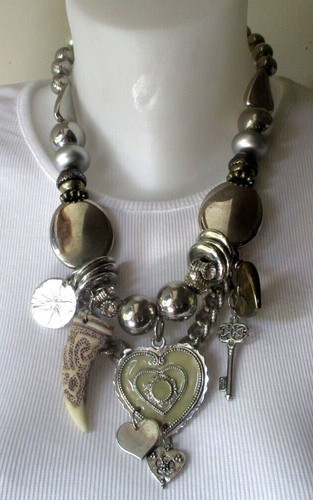Collier imposant couleur