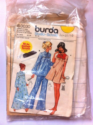 Patron burda 80030 robe - n°80030;,