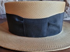 Ancien chapeau canotier à tressages