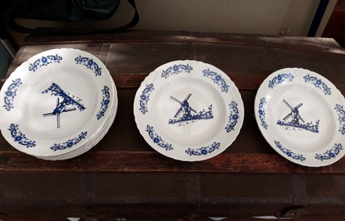 Lot assiettes faïence de - assiettes,