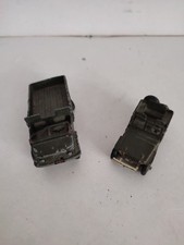 LOT 2 DINKY TOYS MILITAIRE  - JEEP + MERCEDES BENZ UNIMOG  - MECCANO FRANCE