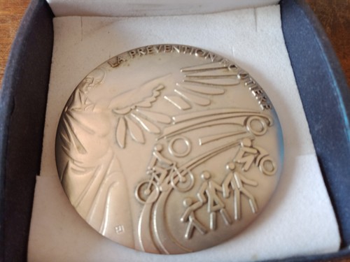 Medaille bronze bombée la - en,