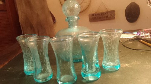 Carafe bleue verre bullé - , biot