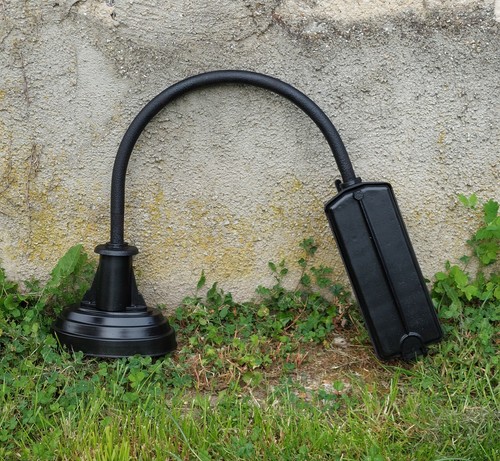 Ancien lampadaire urbain - , /