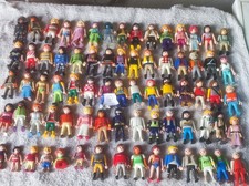 Lot de 75 personnages /