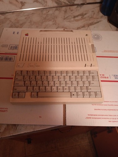 Vintage apple iic computer - vintage,