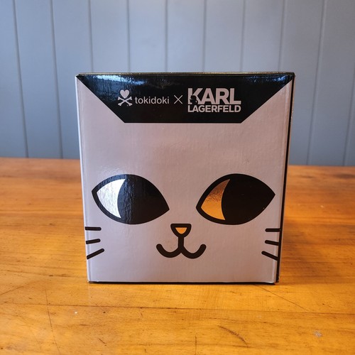 Karl lagerfeld figurine - karl,
