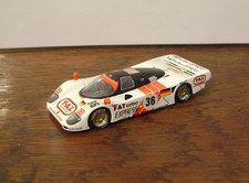 Voiture miniature 1/43 - Ixo