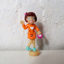Polly Pocket Polly World Amusement Park 2002 : la poupée brune