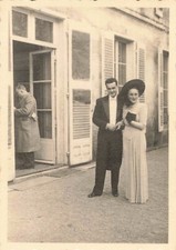 ANCIENNE PHOTOGRAPHIE JOLI COUPLE EN TENUES DE SOIREE COSTUME ET ROBE