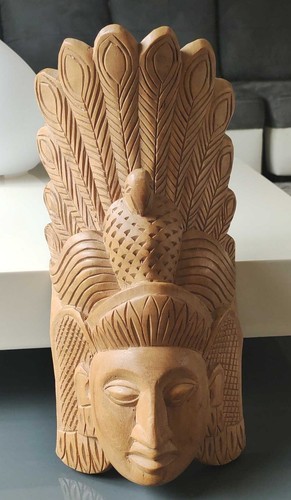 Grand masque artisanal - grand,