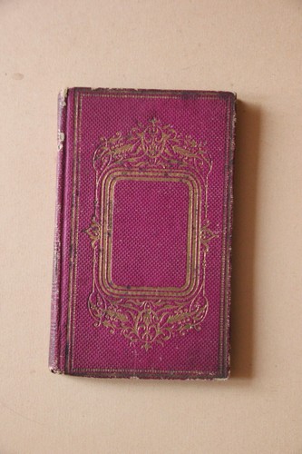 Livre ancien les trois