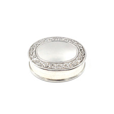 Boîte à pilules en argent