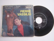 EP 45 TOURS VINYLE 4 T , PIERRE VASSILIU , RONDE ENFANTINE . VG - / VG . 