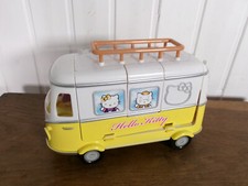 lot 6 Figurines + Camping Car
