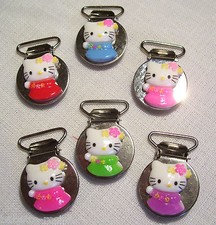 R15 - PINCE à BRETELLE, CROCODILE, ATTACHE TÉTINE - CHAT KITTY ROBE