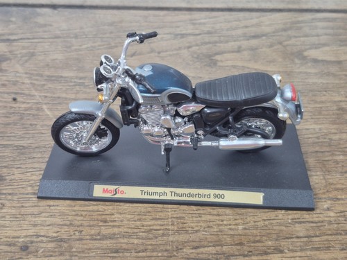 Moto miniature triumph - moto,