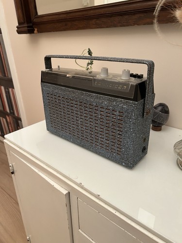 Radio transistor vintage - radio,