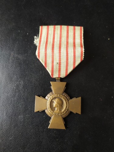 Médaille croix combattant - du,