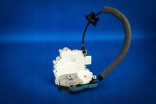 Serrure de porte arrière Audi