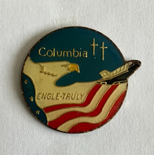 111 -  Pin's NAVETTE SPATIALE