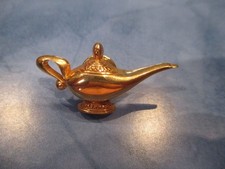 PIN S  DISNEY   ARTHUS BERTRAND   LAMPE D ALADIN  3 D