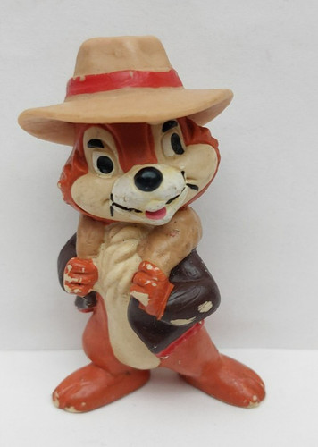 Jouet une figurine - une, tac