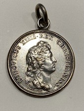 Médaille ancienne «  Louis