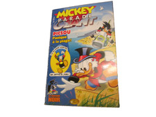 Mickey Parade geant 323