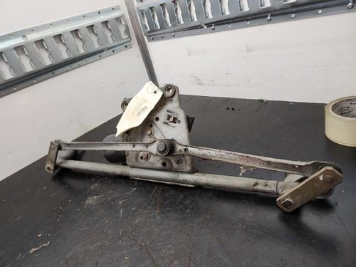 Moteur essuie glace avant