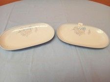 2 Petit plat de table vintage en bon état