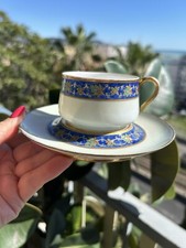 Tasse a café ancienne en