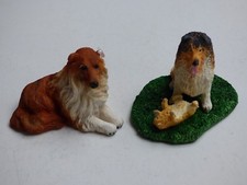 LOT 2 CHIENS EN RESINE COMPOSITE COLLEY COLLIE BERGER SHETLAND LASSIE