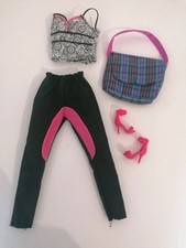 Barbie fashionistas vêtements