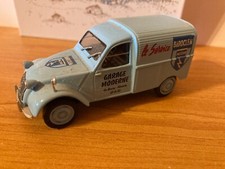 CITROEN 2CV GARAGE MODERNE