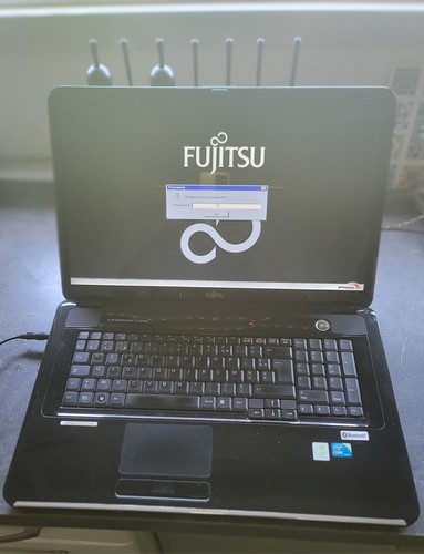 Portable fujitsu nh570 - pc,