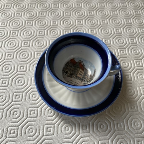 Petite tasse soucoupe - petite,