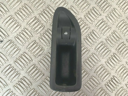 Bouton commande lève vitre