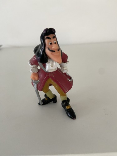 Figurine capitaine crochet - capitaine,