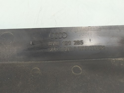8y0121285 moulure audi - 8y0121285,