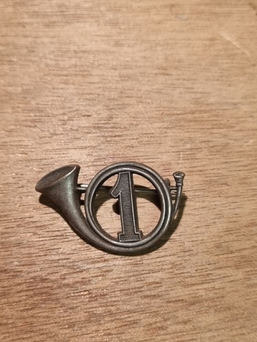 Hunting horn badge - horn,
