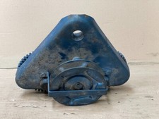 Support de palan de levage - Ø poulie 140 mm - largeur 330 mm x hauteur 280 mm