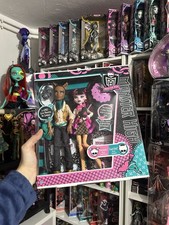 Mattel Monster High Draculaura and Clawd Wolf 2010 REVOXED IN BOX