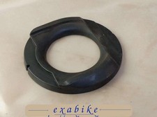 element en caoutchouc pour