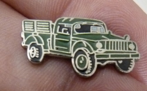 Beau petit pin - petit, camion